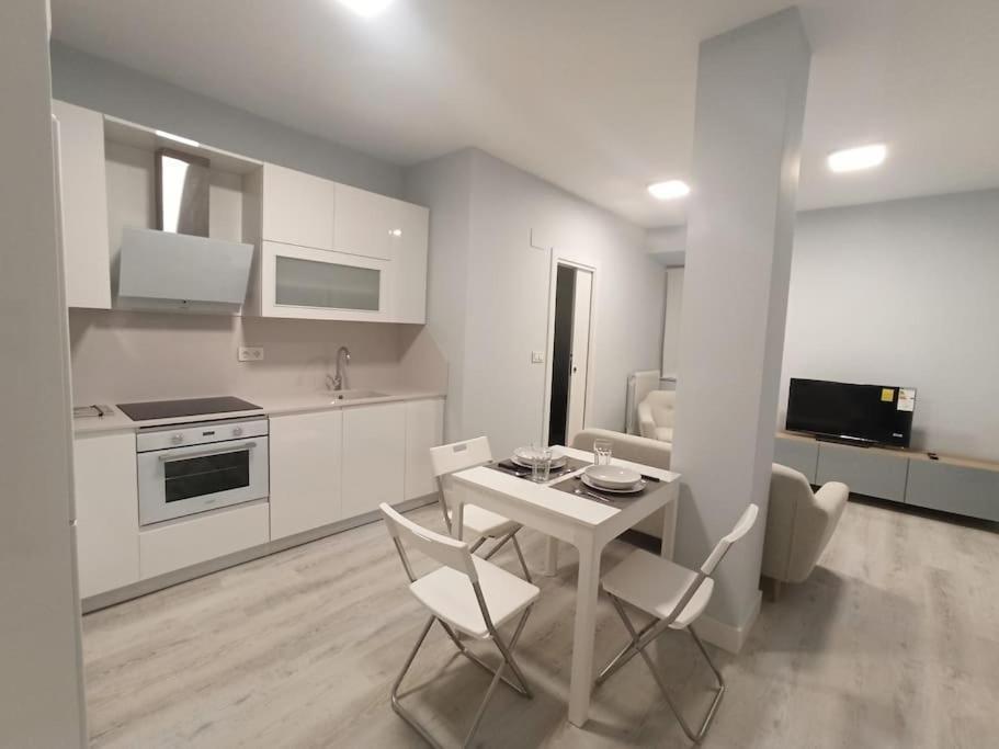 Comodo Apartamento En El Centro De Bermeo. Luaran gambar