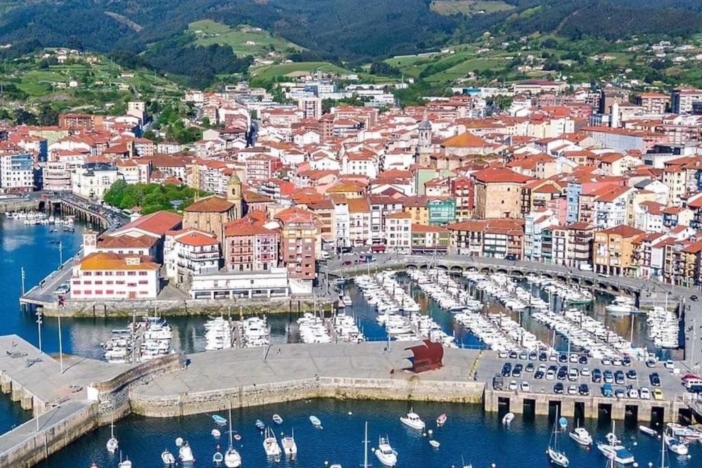 Comodo Apartamento En El Centro De Bermeo. Luaran gambar